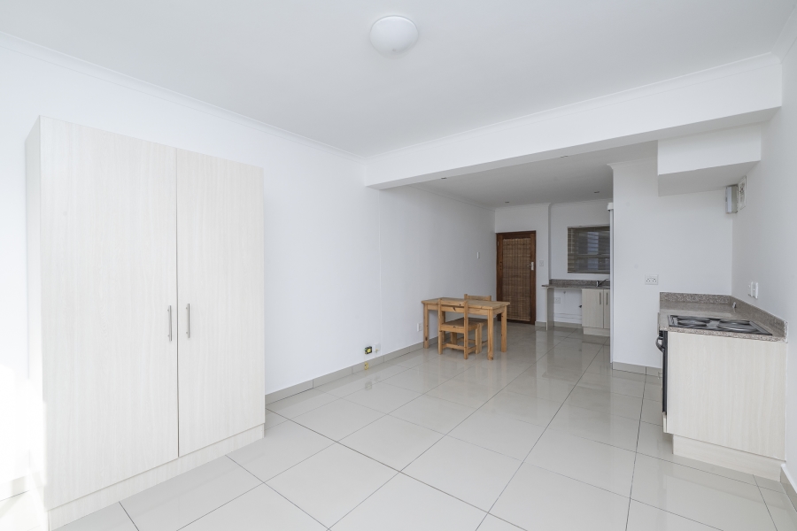 1 Bedroom Property for Sale in Heathfield Western Cape
